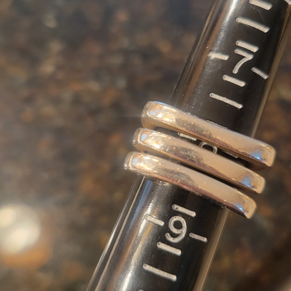 Silpada 925 Sterling Silver Triple Bar Ring R1618 - Picture 3 of 6